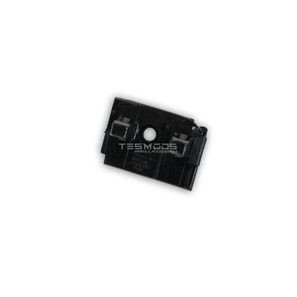 BRACKET – FASCIA FRT CTR TO FDR RH - Model 3