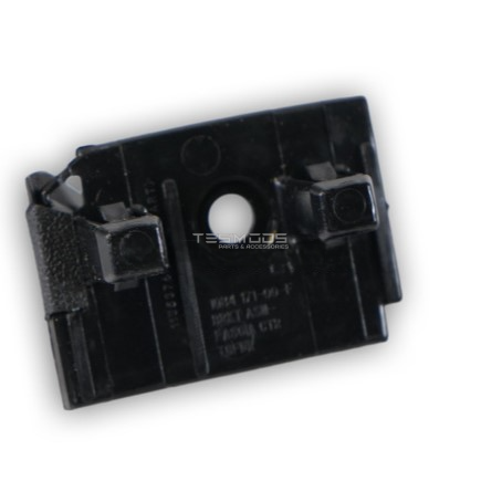 BRKT – FASCIA FRT CTR TO FDR LEFT HAND - Model 3