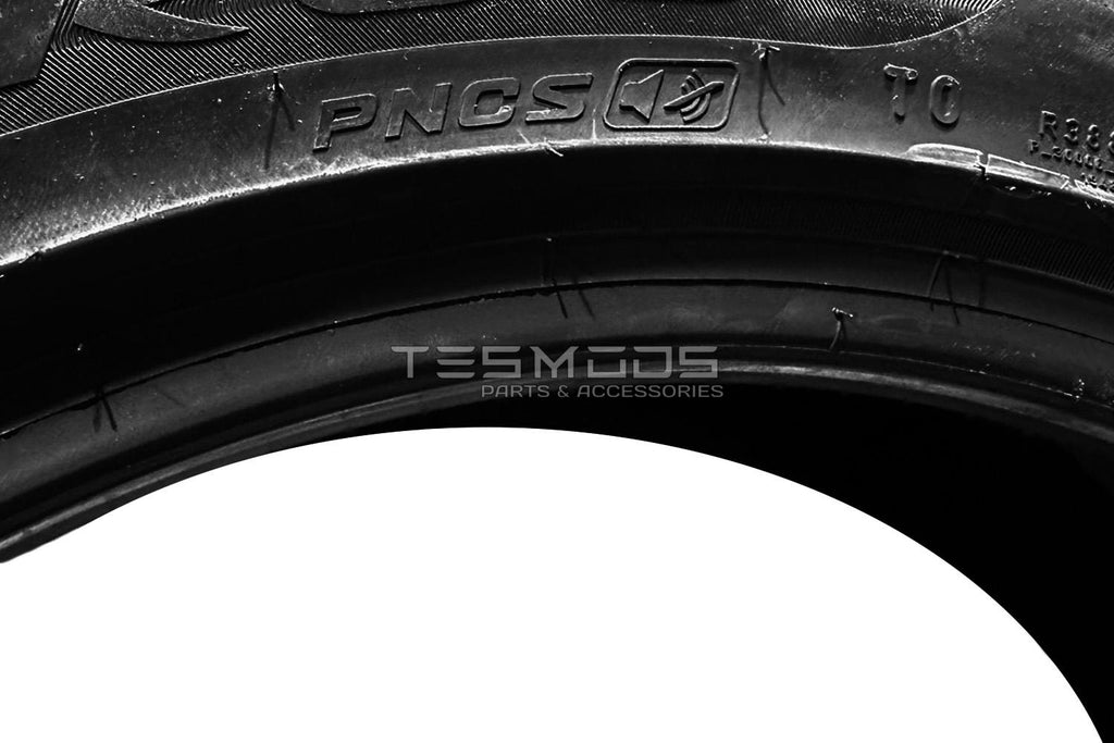 Model 3 Winter Tires Package – OEM 18″ Photon with Pirelli