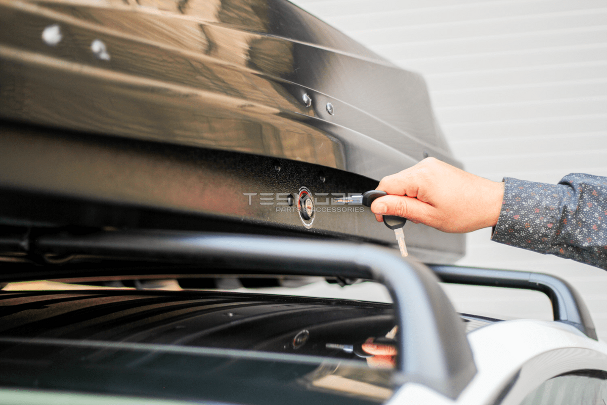 Model 3 Rooftop Cargo Box