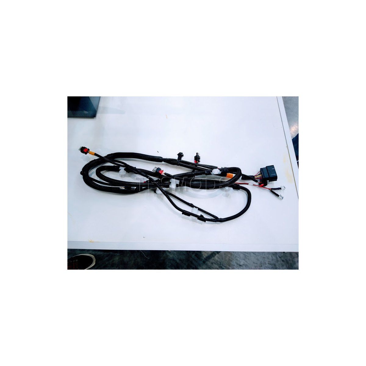 Tesla Model Y Front Bumper Harness - Without Sensors 1489045-04-D