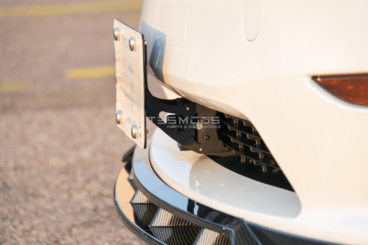 Model Y Performance Plate Holder