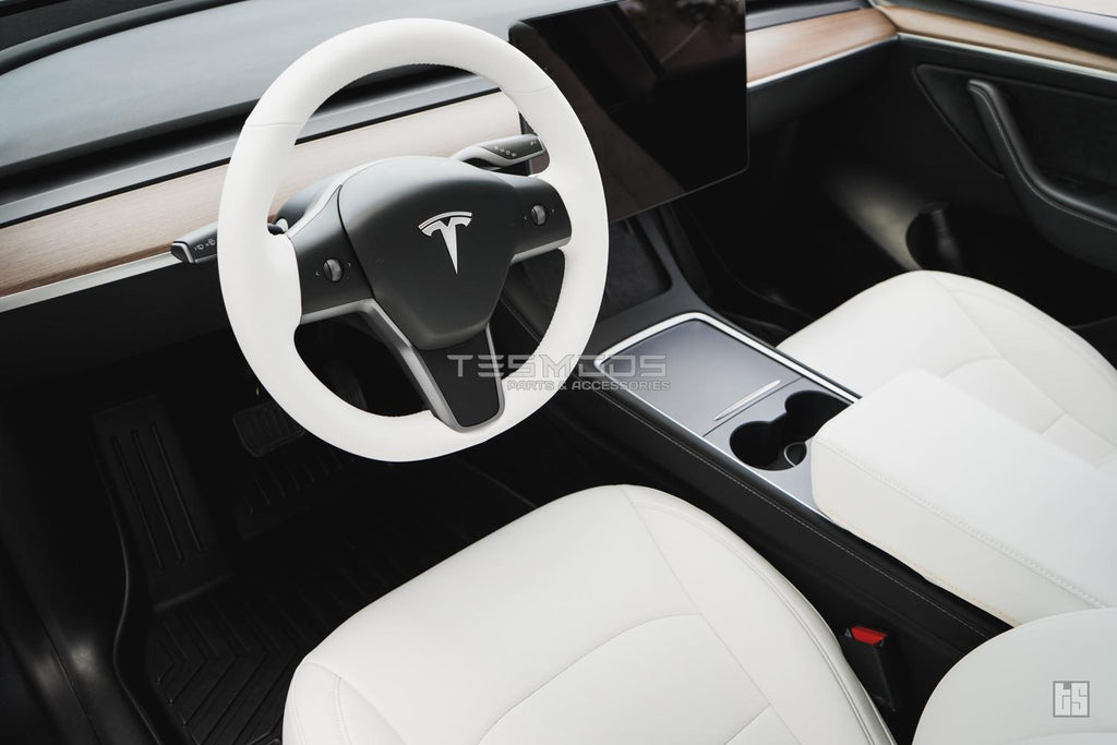 Model Y Steering Wheel Cover – Hand Stitch – Dove White