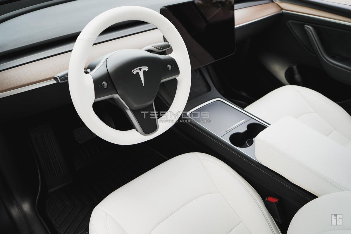 Model Y Steering Wheel Cover – Hand Stitch – Dove White