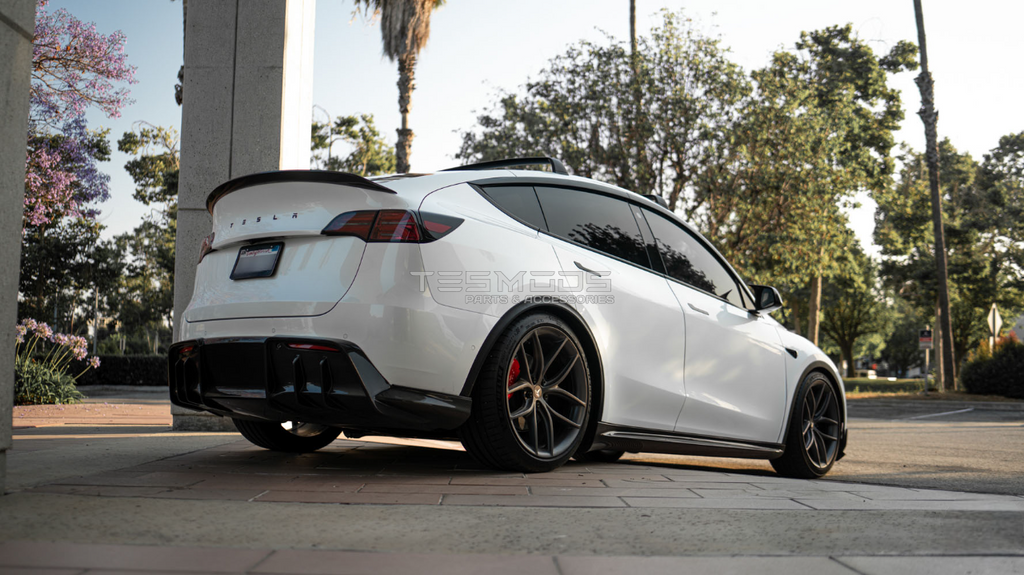 Model Y Performance Body Kit – Genuine Carbon Fiber