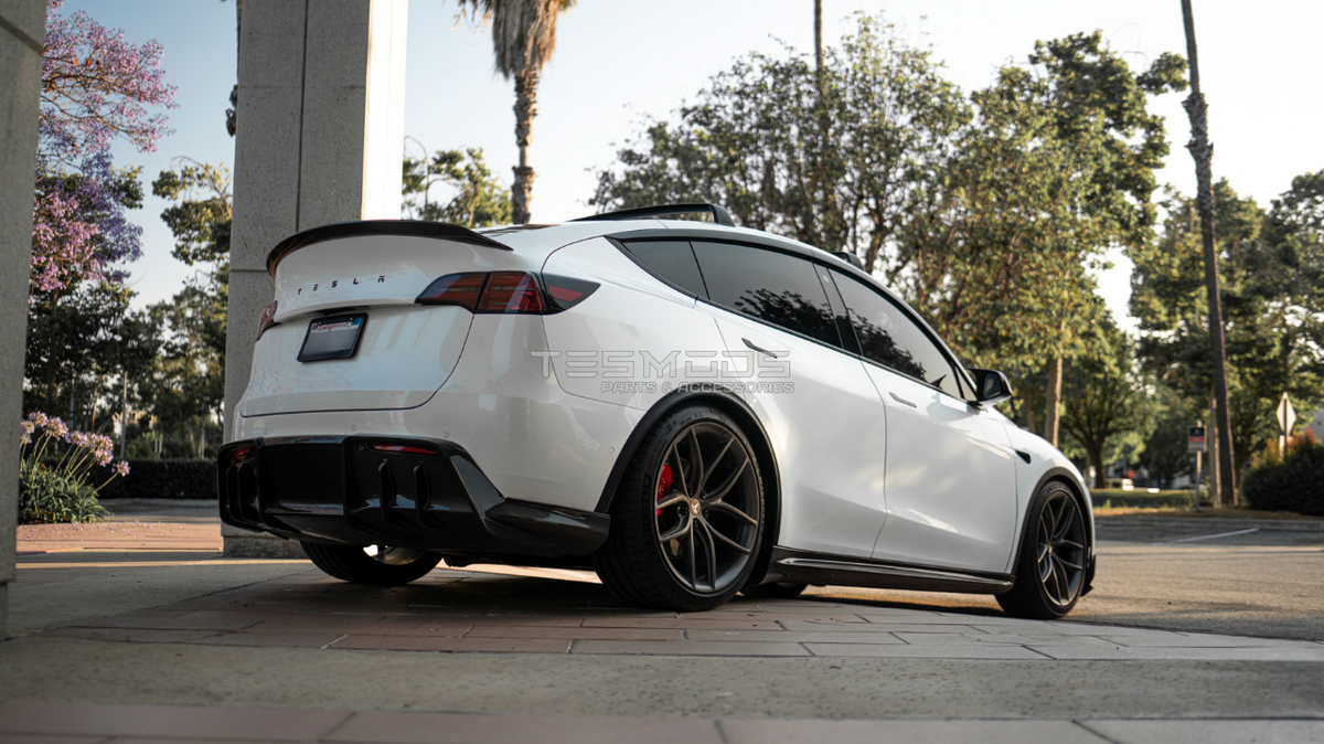 Model Y Performance Body Kit – Genuine Carbon Fiber