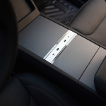Model Y USB Inline Bar (2025+)