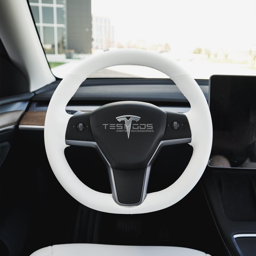 Model Y Steering Wheel Cover – Hand Stitch – Dove White