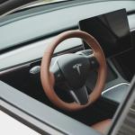 Model Y Steering Wheel Cover – Hand Stitch – Saddle Tan