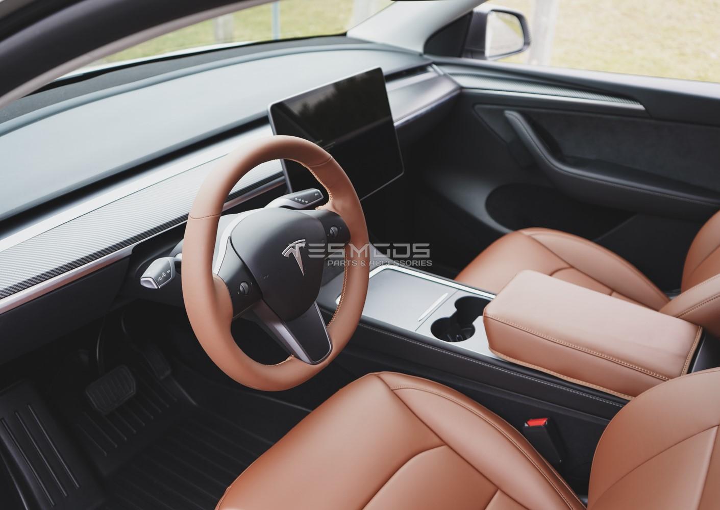 Model 3 Steering Wheel Cover – Hand Stitch – Saddle Tan