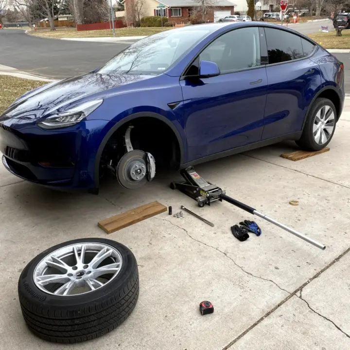 What Goes Wrong with Tesla Model Y Wheels and How to Handle It?
